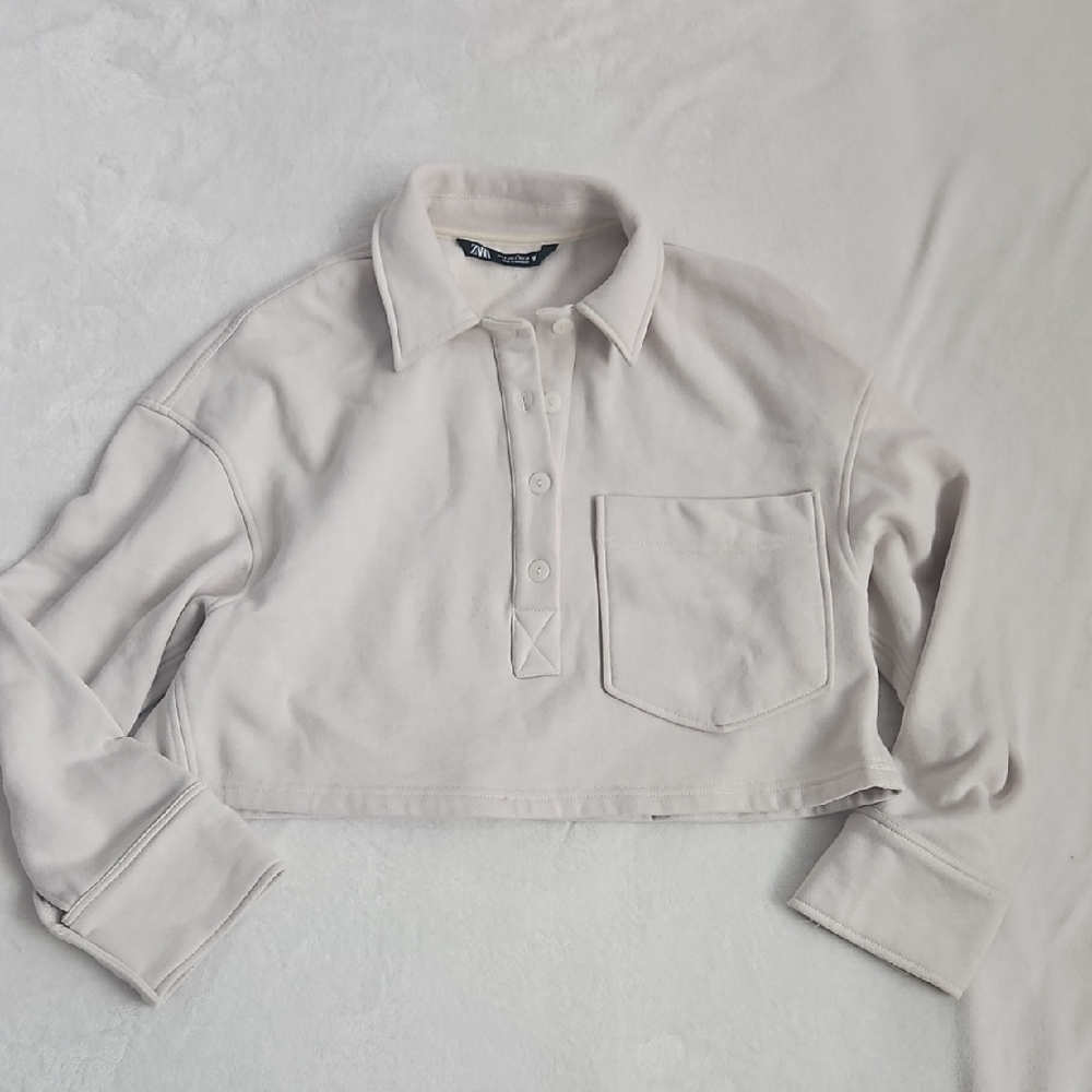 Zara Cream Crop Top! Very Cute!